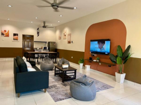 Mariahnna Home